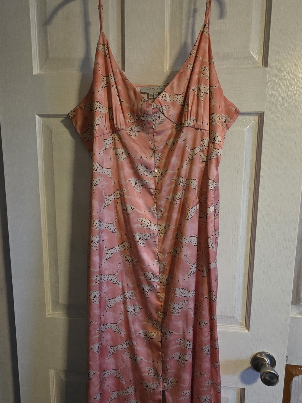 Never Fully Dressed Lively Leopard Pastel Slip Dress With Button Front, US 18